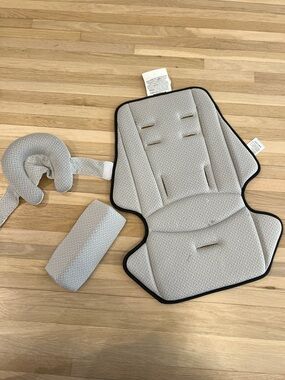 Uppababy foam baby insert for stroller set